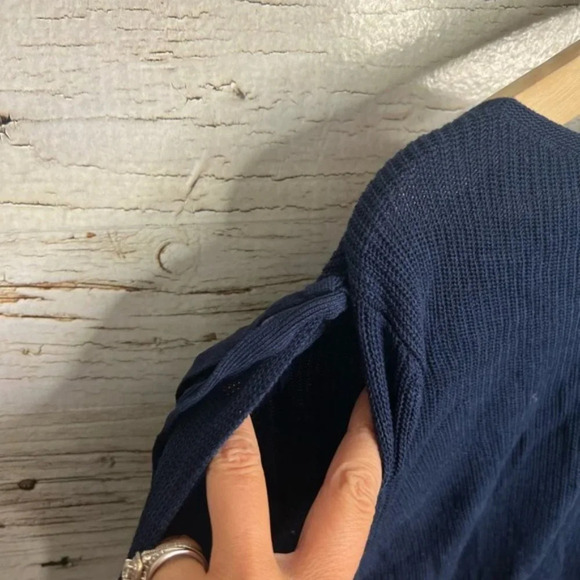 Molly bracken blue cold shoulder bow sweater size medium - Picture 5 of 9